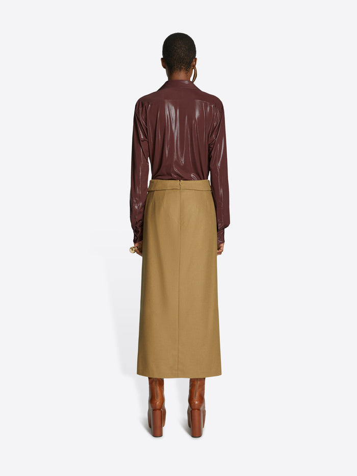 Front slit skirt