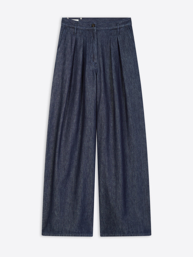 Wide pleated jeans