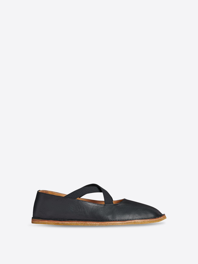 Leather strap flats