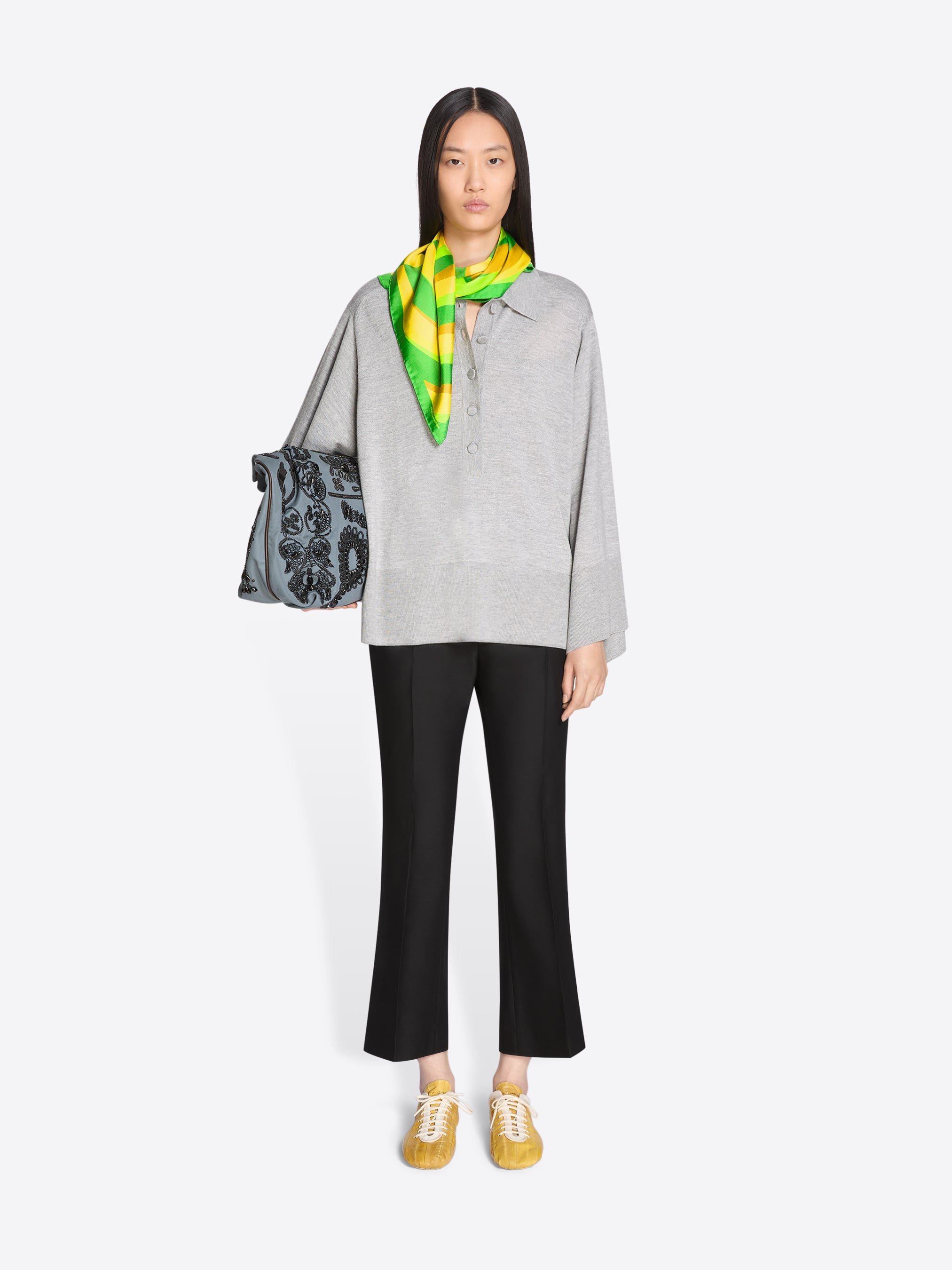 ドリスヴァンノッテン スカーフ ショール シルク100％ DRIES VAN NOTEN】 シルク100% スカーフ ストール - メルカリ