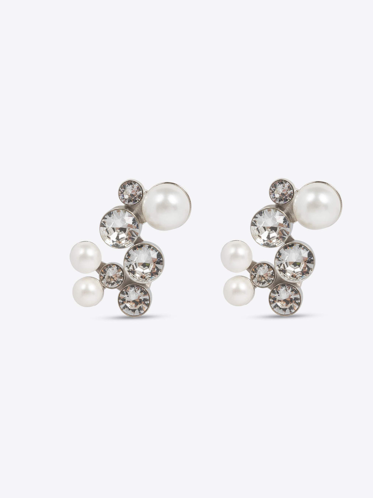 Pair of earrings with pearls and crystals on a white background - Dries Van Noten