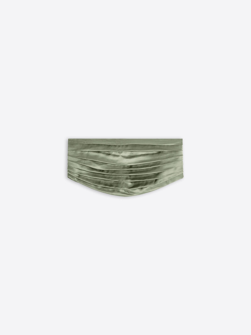 Green pleated belt on a white background - Dries Van Noten