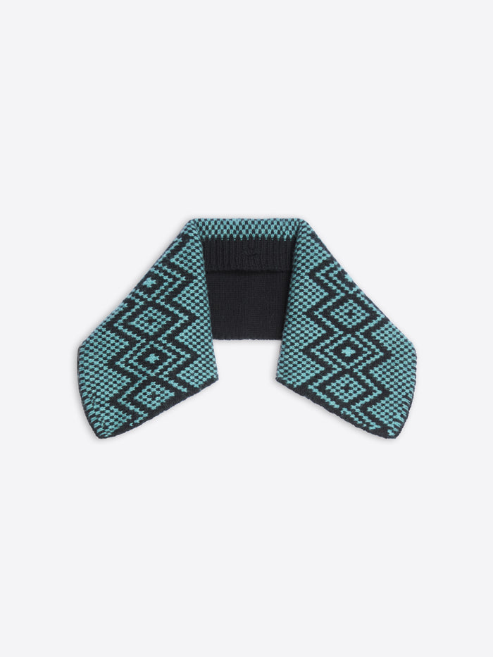 Knitted detachable collar with geometric diamond pattern on a white background