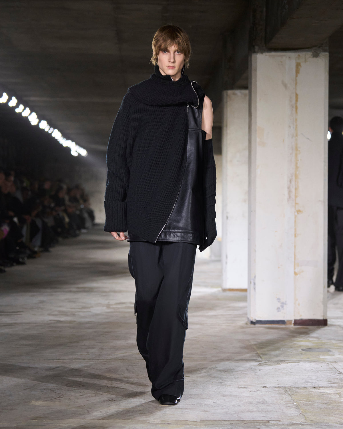 AW 24-25 メンズを表示 | Dries Van Noten