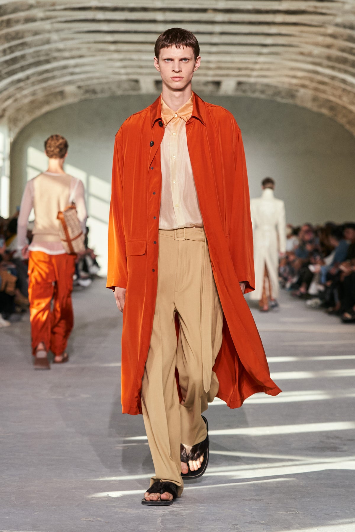 SS 24 メンズを表示 | Dries Van Noten