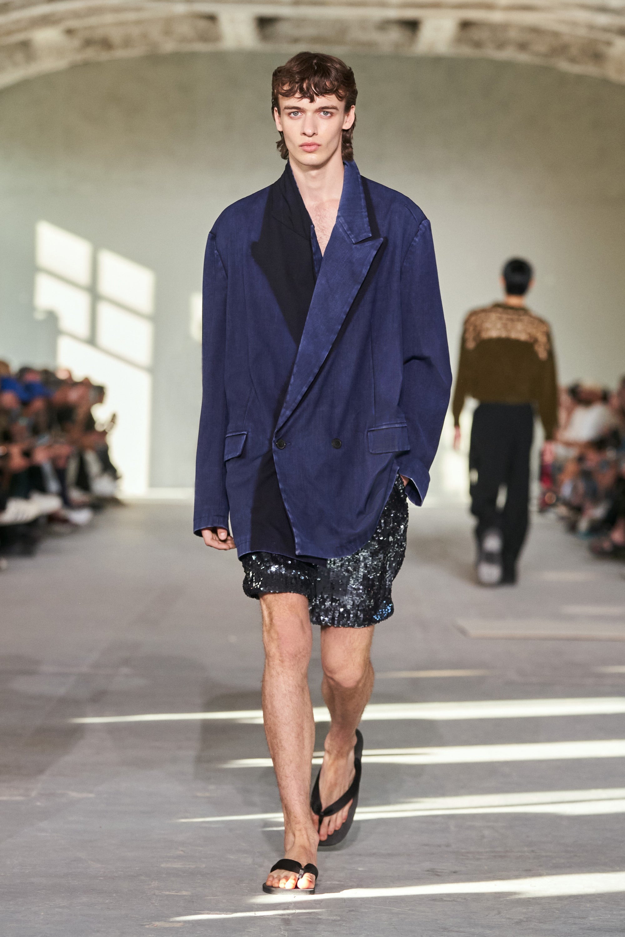 Dries van noten すぼまる 24ss ピークドラペル テーラードジャケット