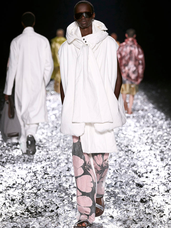 Dries Van Noten Men's Spring-Summer 2025 Runway