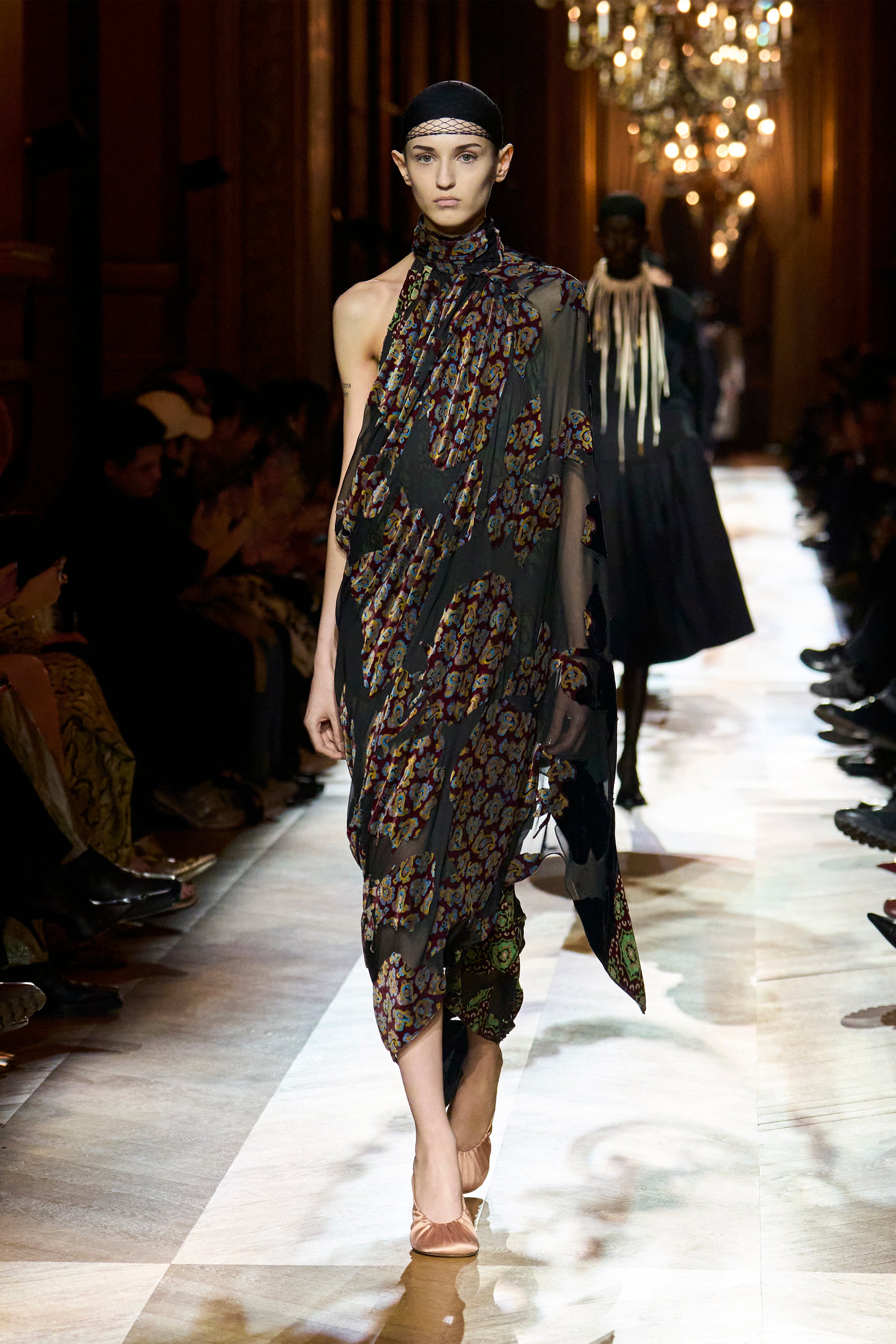 Show AW 25 26 Women Dries Van Noten Show AW 25 26 Women Dries Van Noten