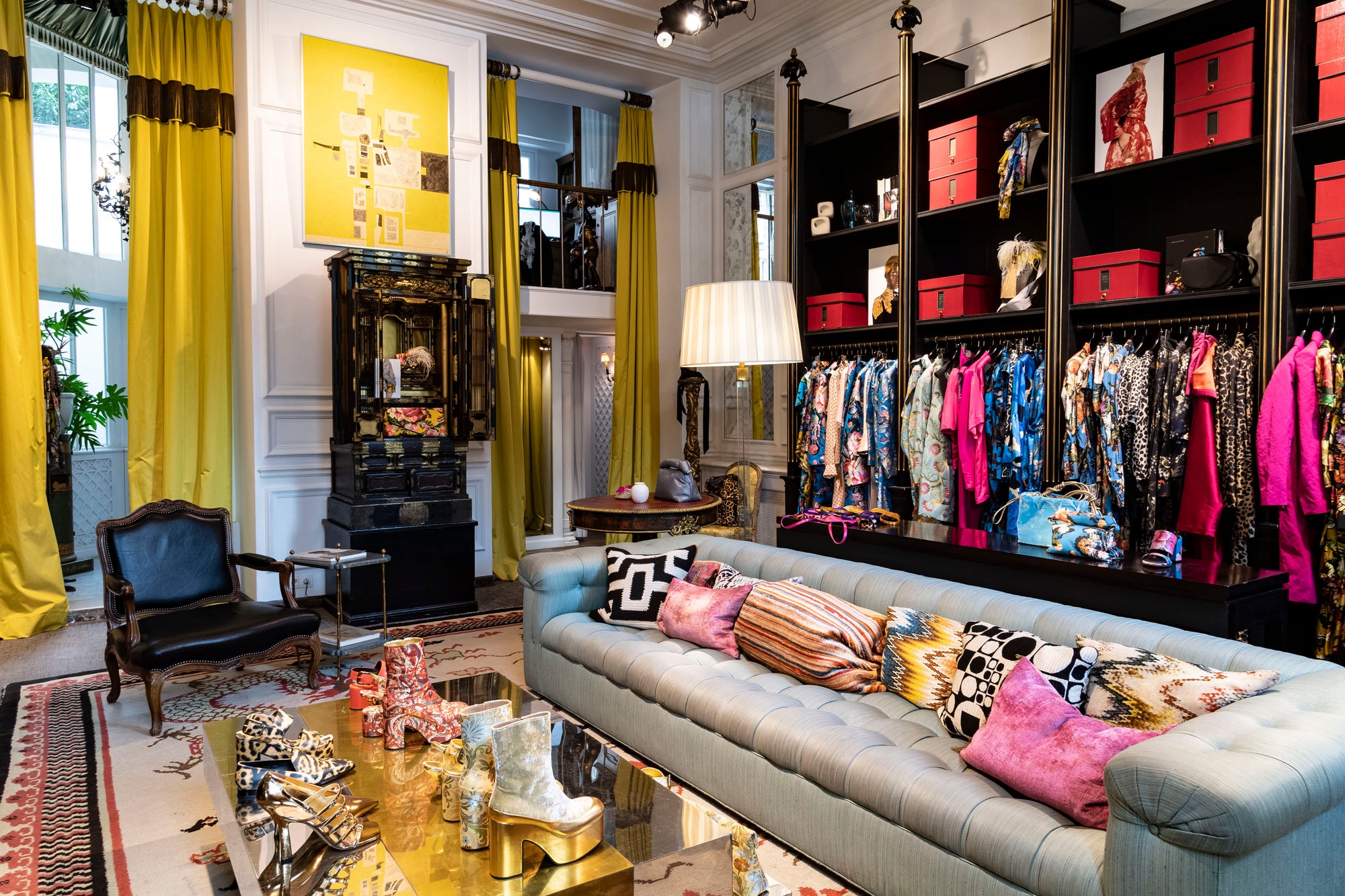 Dries Van Noten paris women's store interior