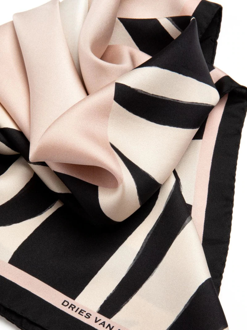 Foulard Rosa Carnivora – Dries Van Noten Foulard Rosa Carnivora – Dries Van Noten