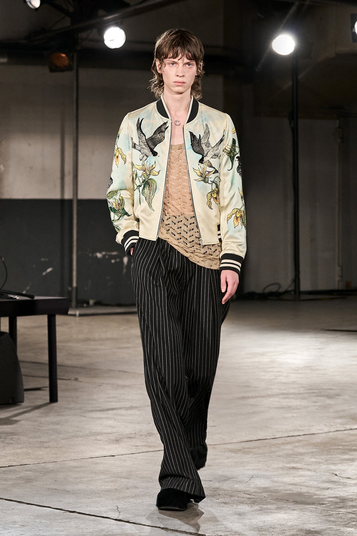 AW 23 メンズを表示 | Dries Van Noten