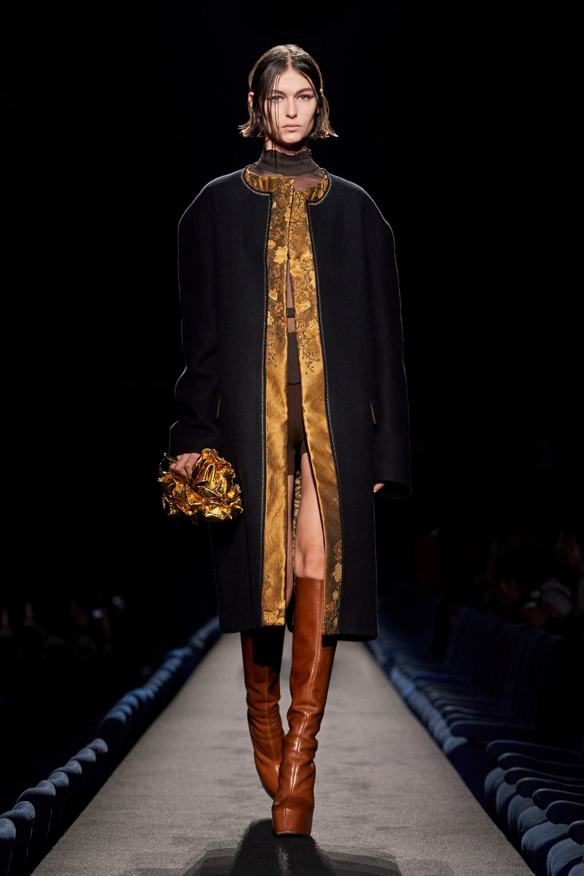AW 23 ウィメンズを表示 | Dries Van Noten