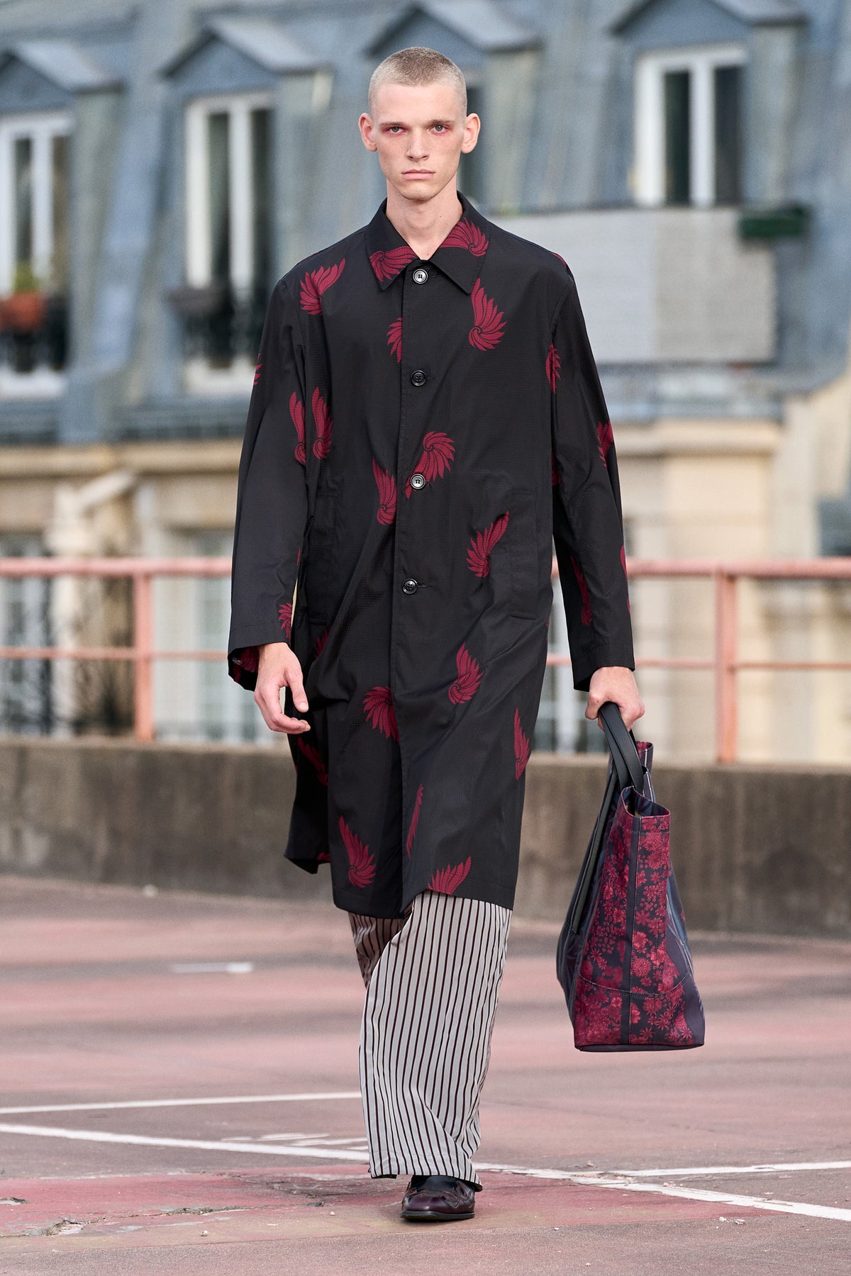 SS 23 メンズを表示 | Dries Van Noten